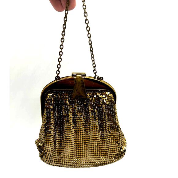 Vintage Whiting And Davis Purse Gold Mesh Art Deco Handbag Clutch Evening Bag US - Picture 2 of 8